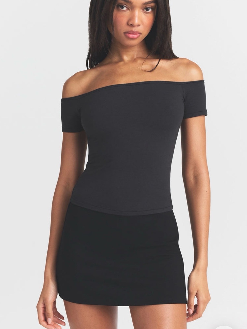 NO OFFERS SKIMS Black Essential Skort
